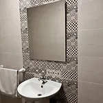 F4 3, Private Two Single Beds Shared Bathroom Alloggio in famiglia *