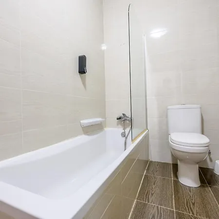F4 3, Private Two Single Beds Shared Bathroom 民宿 姆西达